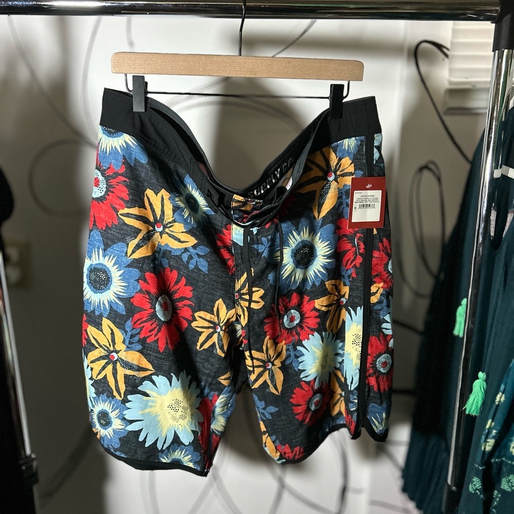 NEW Men’s Missimo Multicolored Tropical Board Shorts Big and Tall Size 40